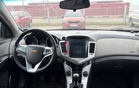 Chevrolet Cruze II, 2010 год, 295 000 рублей, 11 фотография