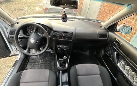 Volkswagen Golf IV, 2001 год, 350 000 рублей, 8 фотография
