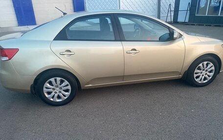 KIA Cerato III, 2009 год, 900 000 рублей, 4 фотография