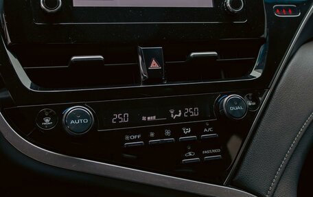 Toyota Camry, 2021 год, 2 495 000 рублей, 14 фотография