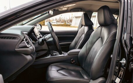 Toyota Camry, 2021 год, 2 495 000 рублей, 11 фотография