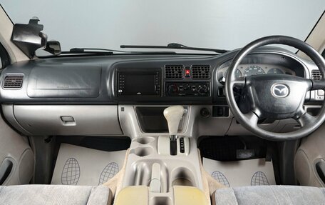 Mazda Bongo Friendee i рестайлинг, 2001 год, 499 000 рублей, 11 фотография