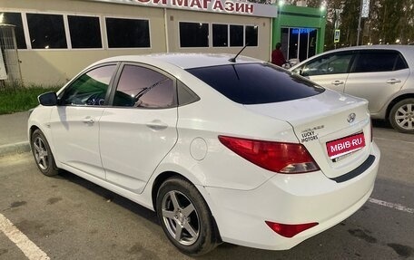 Hyundai Solaris II рестайлинг, 2016 год, 800 000 рублей, 1 фотография