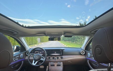 Mercedes-Benz E-Класс, 2018 год, 4 800 000 рублей, 4 фотография