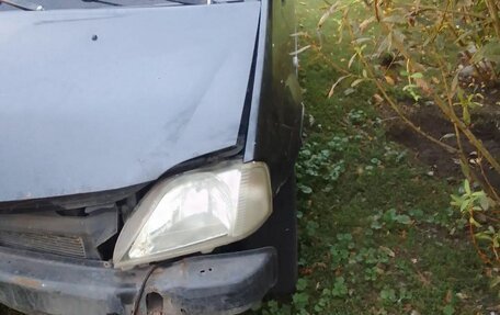 Renault Logan I, 2006 год, 120 000 рублей, 3 фотография