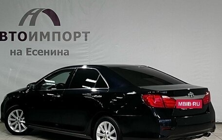 Toyota Camry, 2012 год, 1 570 000 рублей, 4 фотография