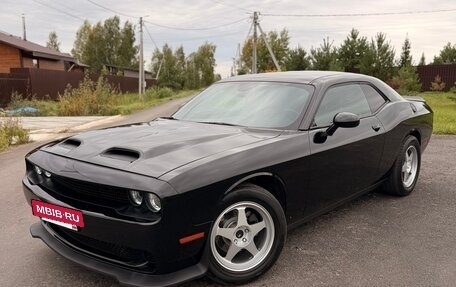 Dodge Challenger III рестайлинг 2, 2020 год, 2 550 000 рублей, 5 фотография