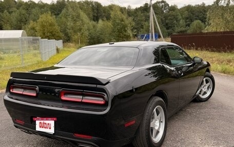 Dodge Challenger III рестайлинг 2, 2020 год, 2 550 000 рублей, 14 фотография