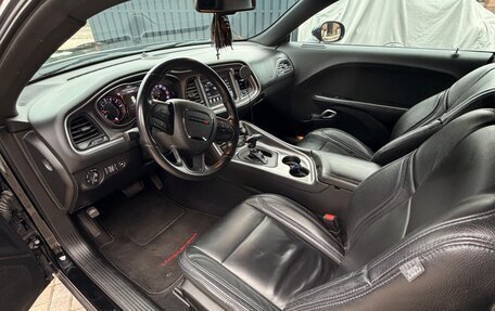 Dodge Challenger III рестайлинг 2, 2020 год, 2 550 000 рублей, 20 фотография