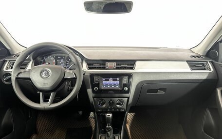 Skoda Rapid I, 2017 год, 1 085 000 рублей, 18 фотография