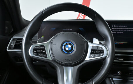 BMW 3 серия, 2022 год, 5 240 000 рублей, 10 фотография