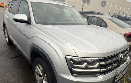 Volkswagen Teramont I, 2018 год, 2 290 000 рублей, 1 фотография