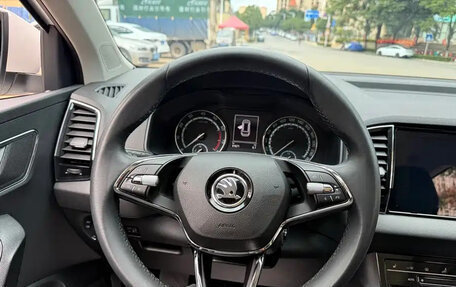 Skoda Karoq I, 2022 год, 1 480 000 рублей, 12 фотография