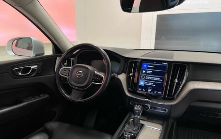 Volvo XC60 II, 2019 год, 3 249 000 рублей, 10 фотография