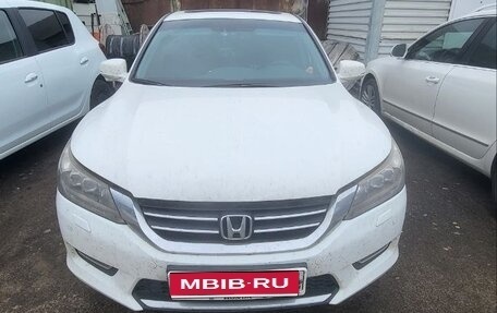 Honda Accord IX рестайлинг, 2013 год, 1 100 000 рублей, 1 фотография