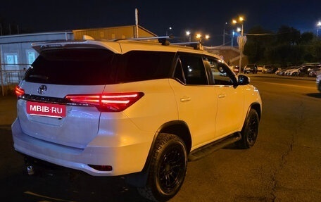 Toyota Fortuner II, 2017 год, 2 700 000 рублей, 3 фотография