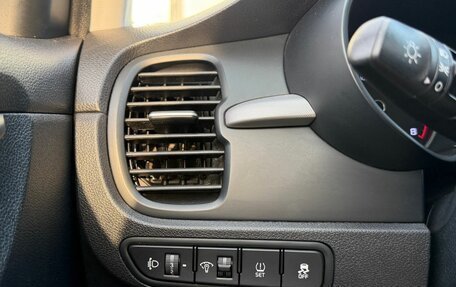 KIA Rio IV, 2019 год, 1 370 000 рублей, 14 фотография