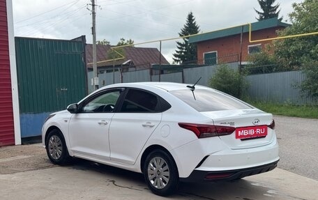 Hyundai Solaris II рестайлинг, 2020 год, 900 000 рублей, 2 фотография