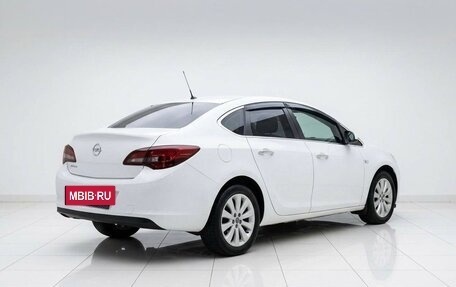 Opel Astra J, 2013 год, 699 000 рублей, 2 фотография