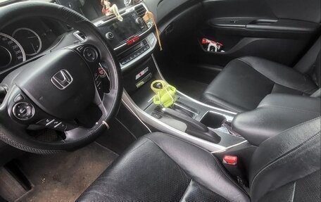 Honda Accord IX рестайлинг, 2013 год, 1 100 000 рублей, 8 фотография