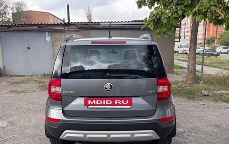 Skoda Yeti I рестайлинг, 2017 год, 1 632 000 рублей, 3 фотография