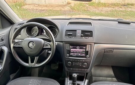 Skoda Yeti I рестайлинг, 2017 год, 1 632 000 рублей, 14 фотография