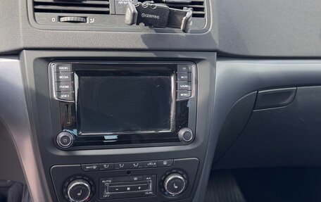 Skoda Yeti I рестайлинг, 2017 год, 1 632 000 рублей, 33 фотография
