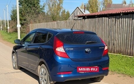 Hyundai Solaris II рестайлинг, 2015 год, 1 300 000 рублей, 3 фотография