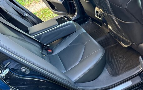 Toyota Camry, 2019 год, 3 100 000 рублей, 8 фотография
