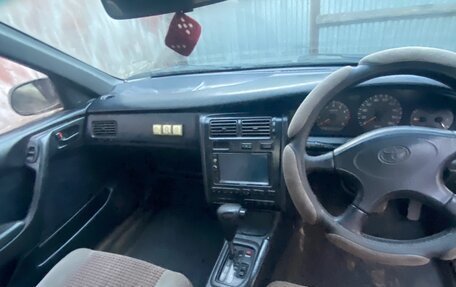 Toyota Caldina, 1995 год, 390 000 рублей, 3 фотография