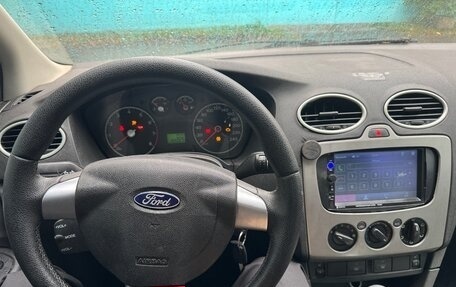 Ford Focus II рестайлинг, 2005 год, 259 000 рублей, 10 фотография