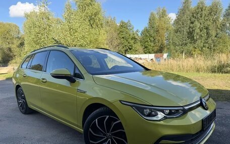 Volkswagen Golf VIII, 2023 год, 2 232 000 рублей, 3 фотография