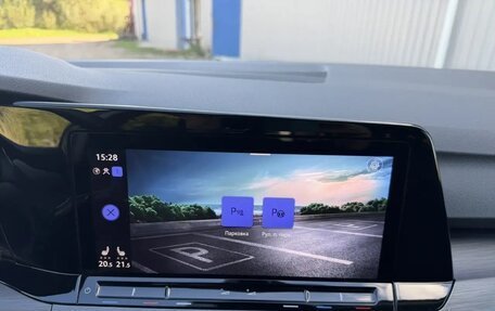 Volkswagen Golf VIII, 2023 год, 2 232 000 рублей, 25 фотография