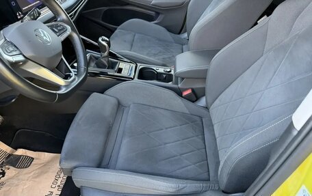 Volkswagen Golf VIII, 2023 год, 2 232 000 рублей, 26 фотография