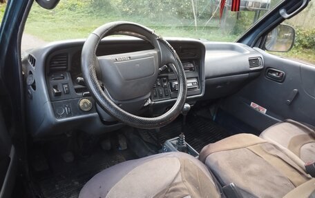 Toyota HiAce H100, 1992 год, 100 000 рублей, 5 фотография