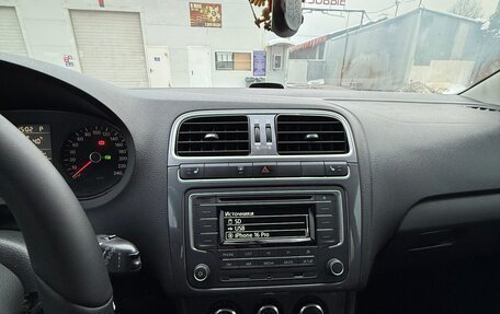 Volkswagen Polo VI (EU Market), 2011 год, 750 000 рублей, 8 фотография