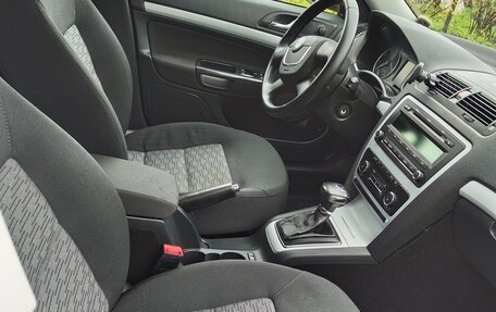 Skoda Octavia, 2011 год, 690 000 рублей, 6 фотография