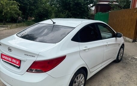 Hyundai Solaris II рестайлинг, 2014 год, 720 000 рублей, 4 фотография