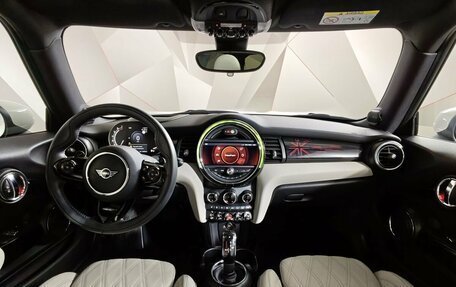MINI Hatch, 2021 год, 3 495 000 рублей, 10 фотография