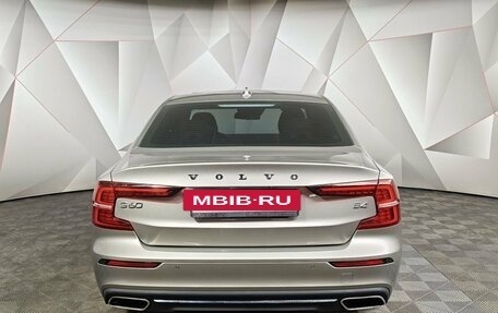 Volvo S60 III, 2022 год, 3 141 000 рублей, 8 фотография