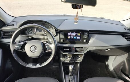 Skoda Rapid II, 2022 год, 1 650 000 рублей, 9 фотография