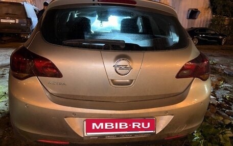 Opel Astra J, 2011 год, 330 000 рублей, 4 фотография