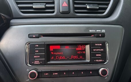 KIA Rio III рестайлинг, 2017 год, 1 100 000 рублей, 11 фотография