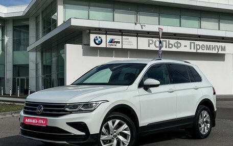 Volkswagen Tiguan II, 2021 год, 2 997 000 рублей, 1 фотография