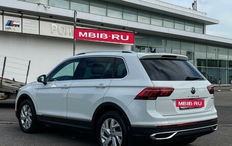 Volkswagen Tiguan II, 2021 год, 2 997 000 рублей, 7 фотография