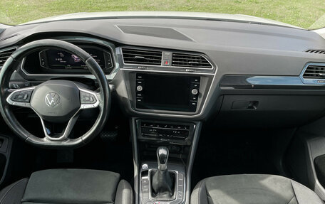 Volkswagen Tiguan II, 2021 год, 2 997 000 рублей, 12 фотография