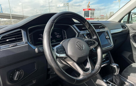 Volkswagen Tiguan II, 2021 год, 2 997 000 рублей, 13 фотография