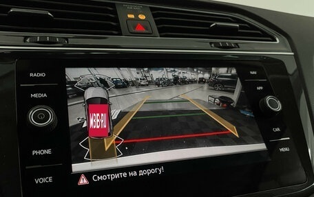 Volkswagen Tiguan II, 2021 год, 2 997 000 рублей, 18 фотография
