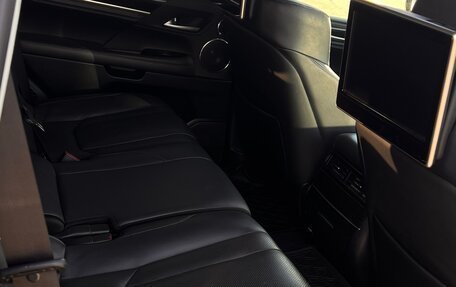 Lexus LX III, 2018 год, 9 000 000 рублей, 11 фотография