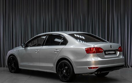 Volkswagen Jetta VI, 2013 год, 899 000 рублей, 2 фотография
